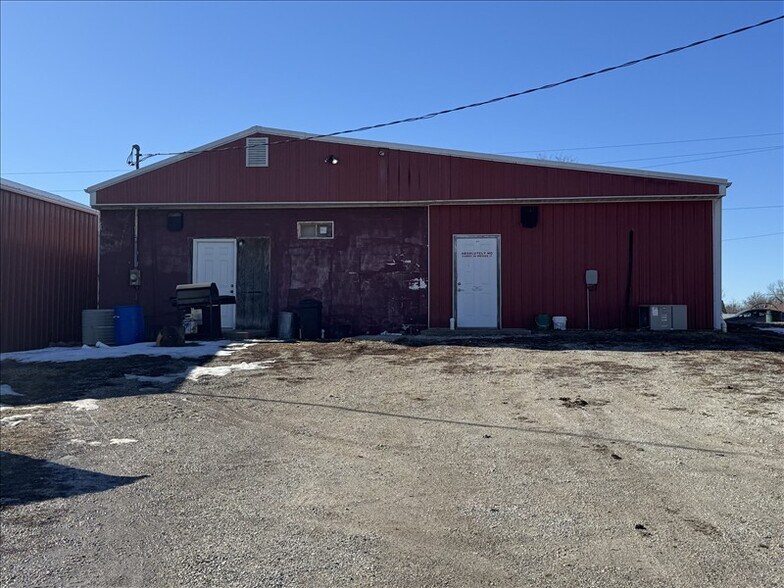 More Photos Of 205 N Macon St, Bevier Restaurant For Sale