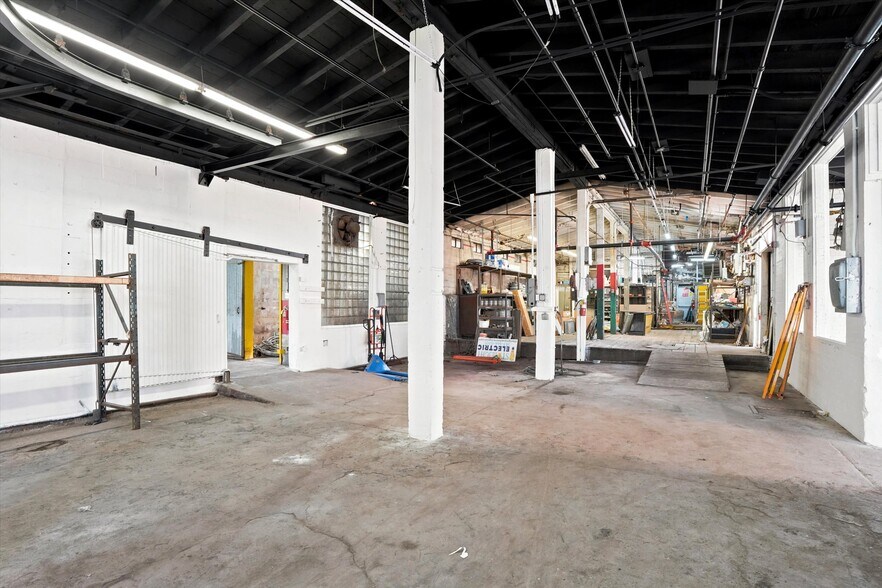 More Photos Of 4821 Garden St, Philadelphia Industrial For Sale