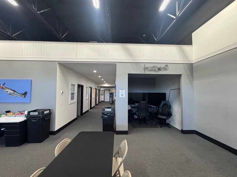 More Photos Of 5440 Louie Ln, Reno Flex For Lease