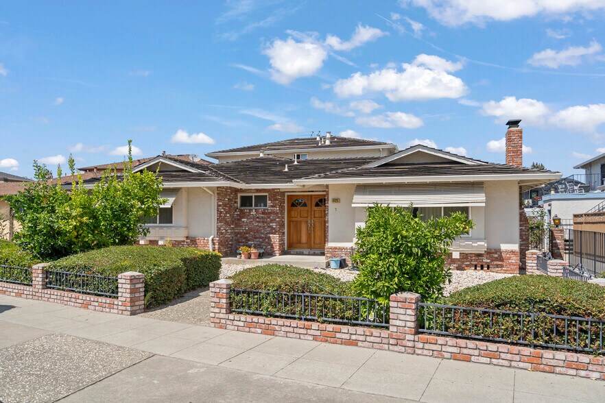Primary Photo Of 4425 Blackford Ave, San Jose Apartments For Sale