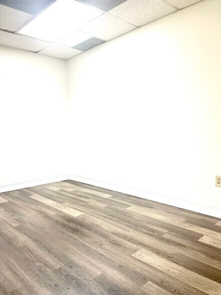 More Photos Of 121 W Whittier Blvd, La Habra Medical For Lease