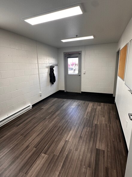 More Photos Of 1225 Blue Spruce Dr, Fort Collins Warehouse For Lease