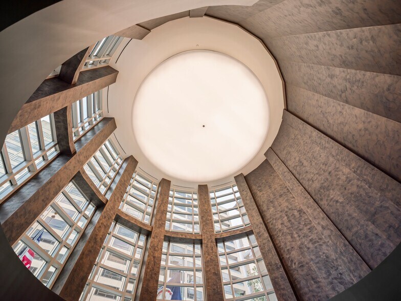 More Photos Of 2777 Crystal Dr, Arlington Unknown For Sale