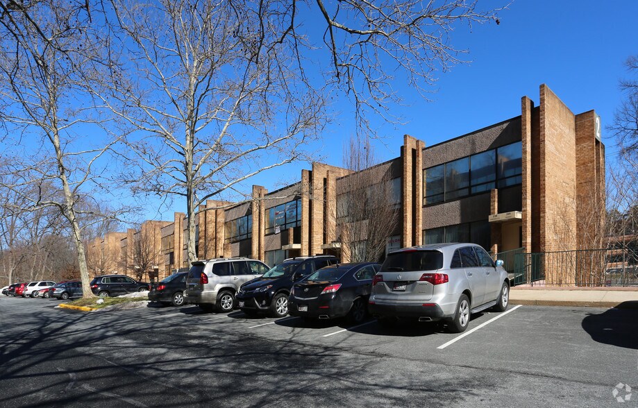More Photos Of 2 Professional Dr, Gaithersburg Office For Lease