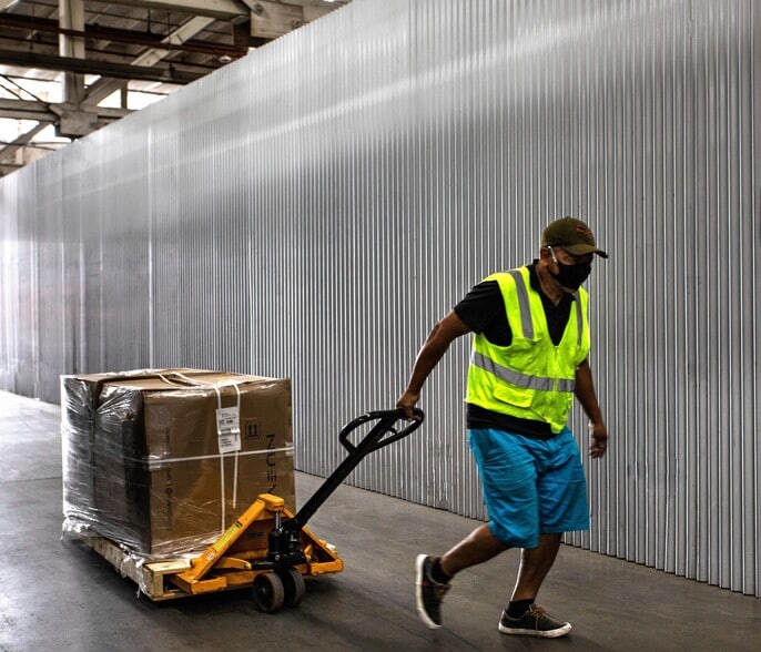 More Photos Of 1919 Vineburn Ave, Los Angeles Warehouse For Lease