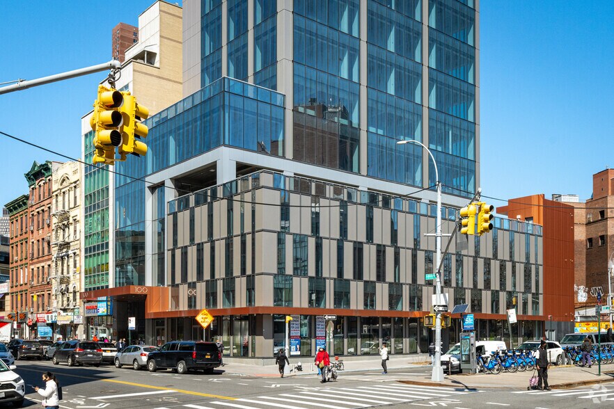 More Photos Of 100 E Broadway, New York Office For Lease
