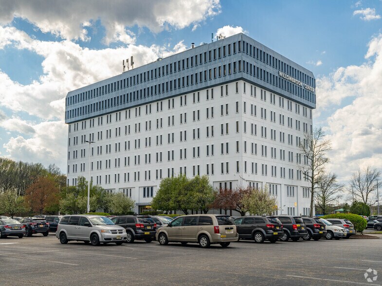 More Photos Of 201 Willowbrook Blvd, Wayne Office For Lease