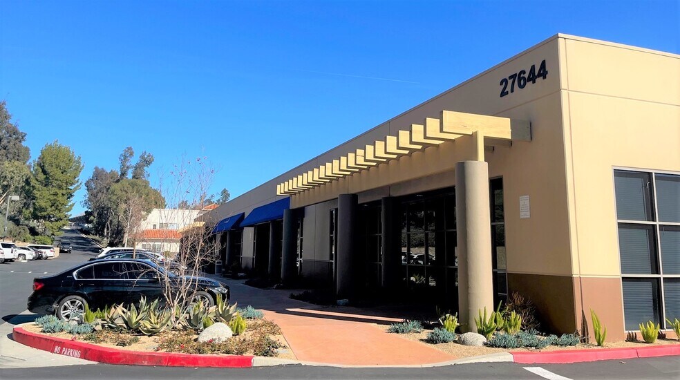 More Photos Of 27600-27674 Newhall Ranch Rd, Valencia Unknown For Lease