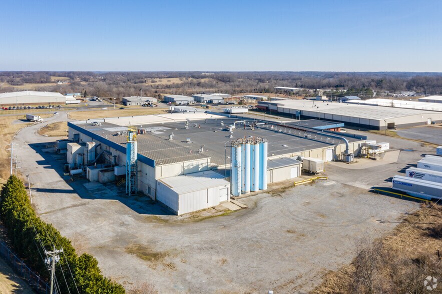 More Photos Of 801 Bill Jones Industrial Blvd, Springfield Manufacturing For Lease