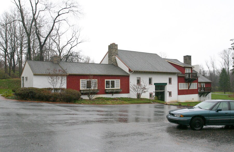 Primary Photo Of 381 Brinton Lake Rd, Thornton Office For Lease