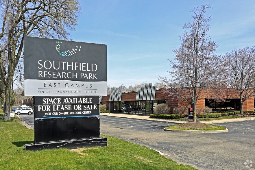 More Photos Of 21455 Melrose Ave, Southfield Unknown For Lease