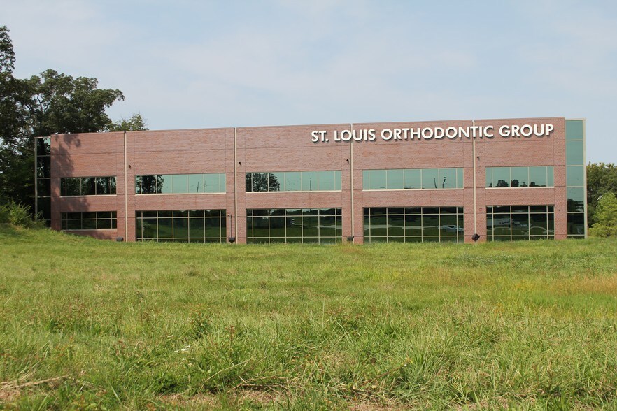More Photos Of 1630 Market Center Blvd, O'Fallon Medical For Lease