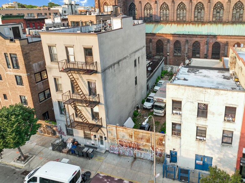 More Photos Of 126 Manhattan Avenue ave, Brooklyn Land For Sale