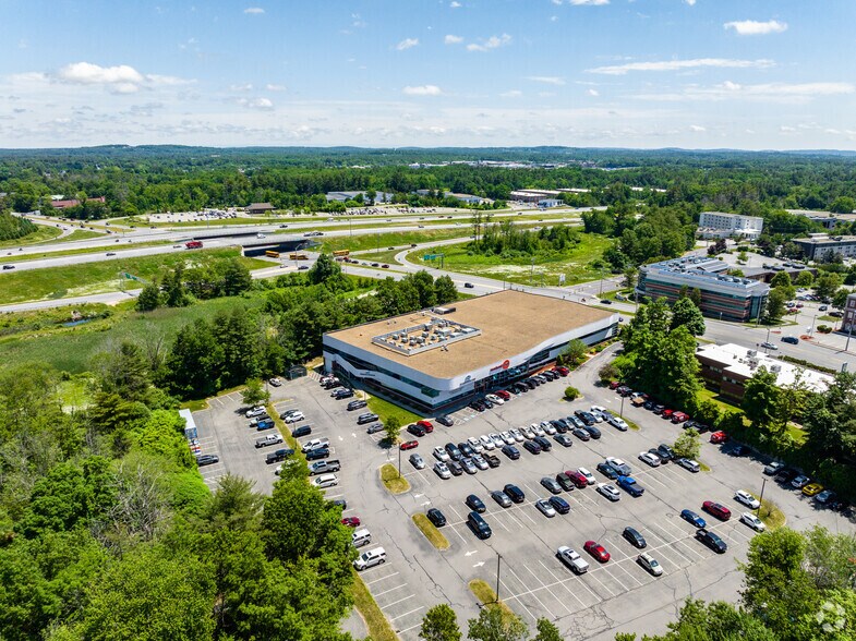 More Photos Of 16 Pelham Rd, Salem Medical For Sale
