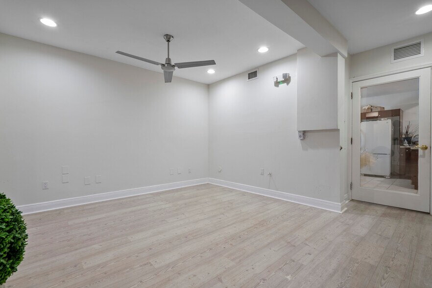 More Photos Of 875 NE 79th St, Miami Loft Creative Space For Lease