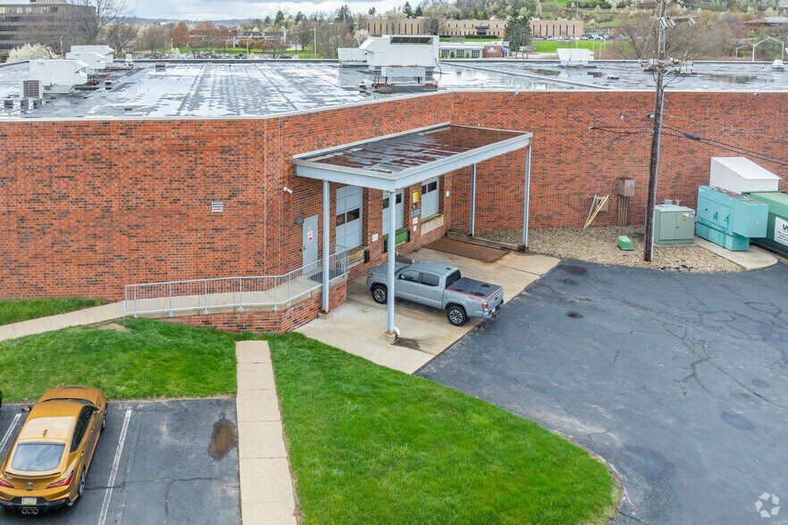 More Photos Of 160 Beta Dr, Pittsburgh Office For Lease