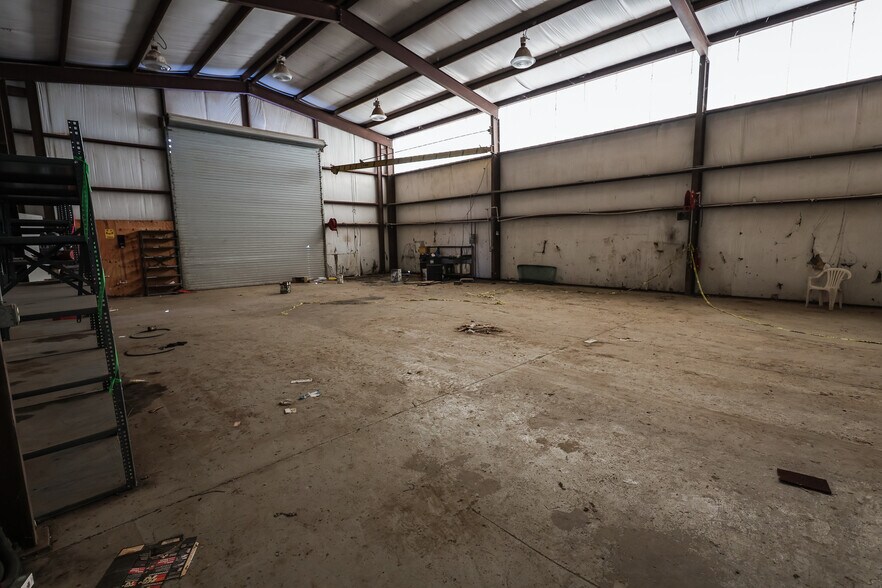 More Photos Of 2617 US Highway 79 N, Carthage Industrial For Sale