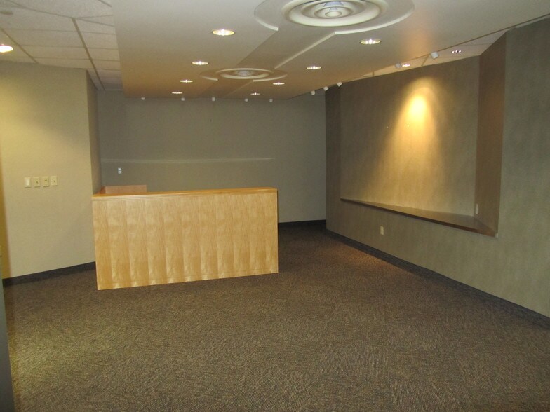 More Photos Of 539 N Carancahua St, Corpus Christi Office For Lease