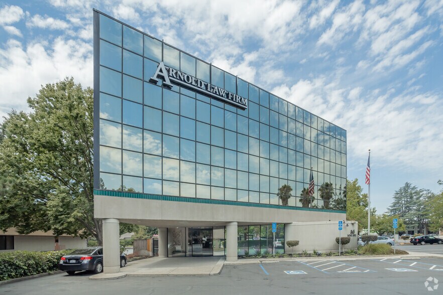 More Photos Of 865 Howe Ave, Sacramento Office For Sale