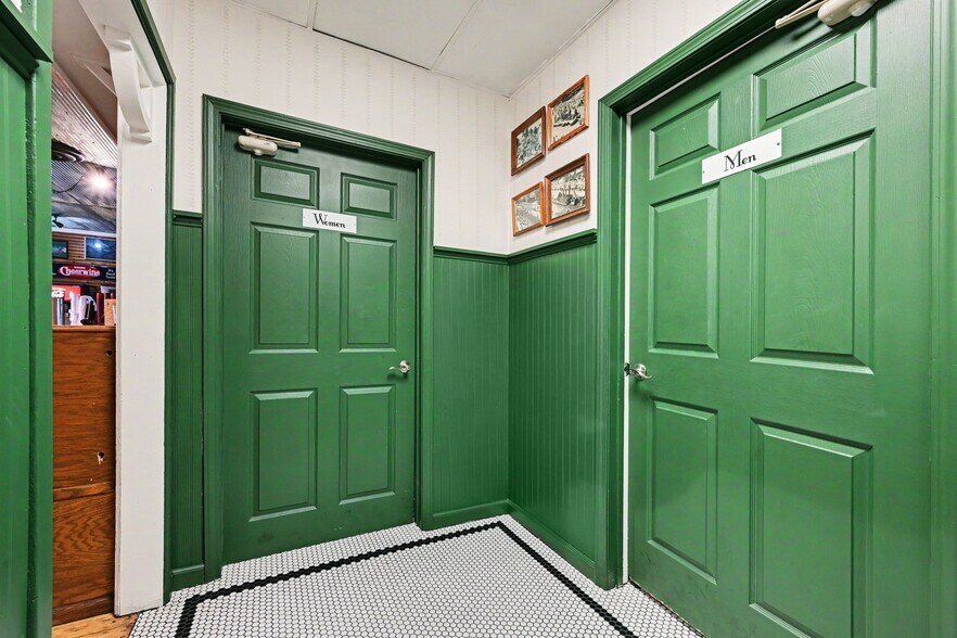 More Photos Of 115 N Main St, Faith Restaurant For Sale