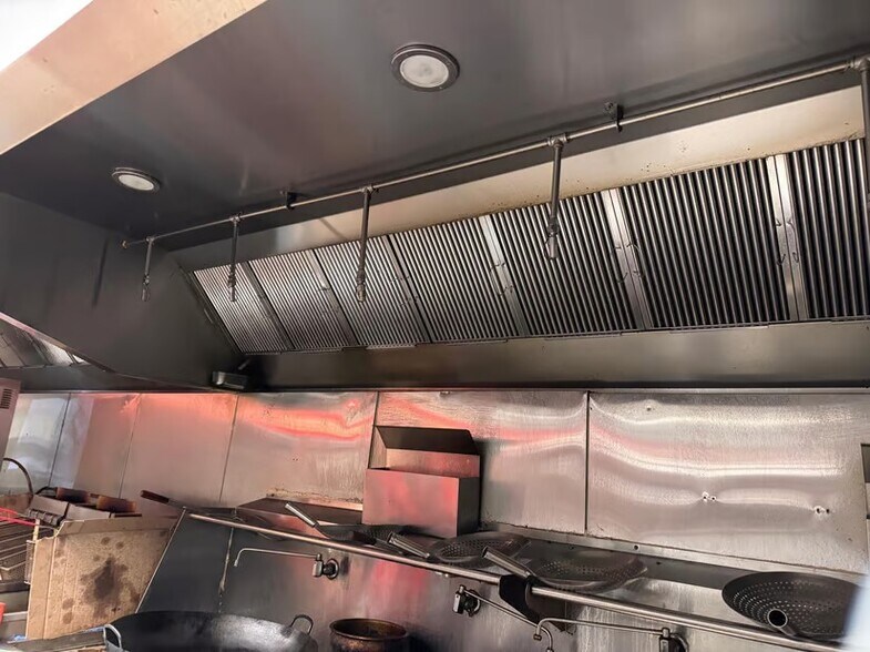 More Photos Of 600 E Bridge St, Redwood Falls Restaurant For Sale