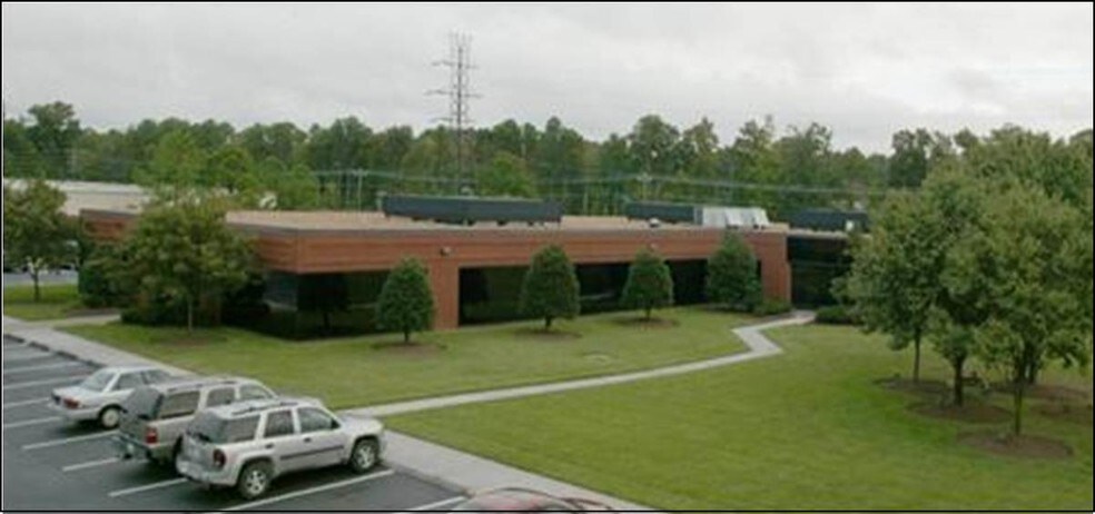 More Photos Of 11844 Rock Landing Dr, Newport News Office For Lease