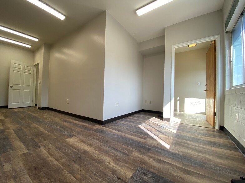 More Photos Of 8415 La Mesa Blvd, La Mesa Office For Lease