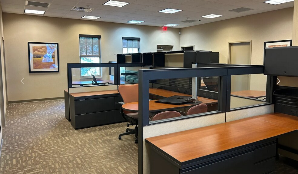 More Photos Of 5572 Russellville Rd, Bowling Green Office For Sale