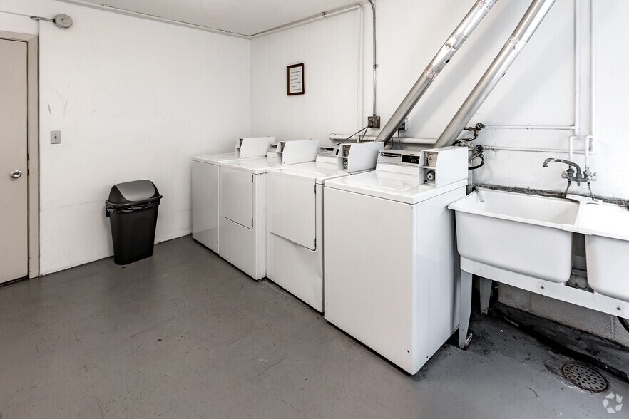 More Photos Of 2205 Bryant Ave S, Minneapolis Apartments For Sale