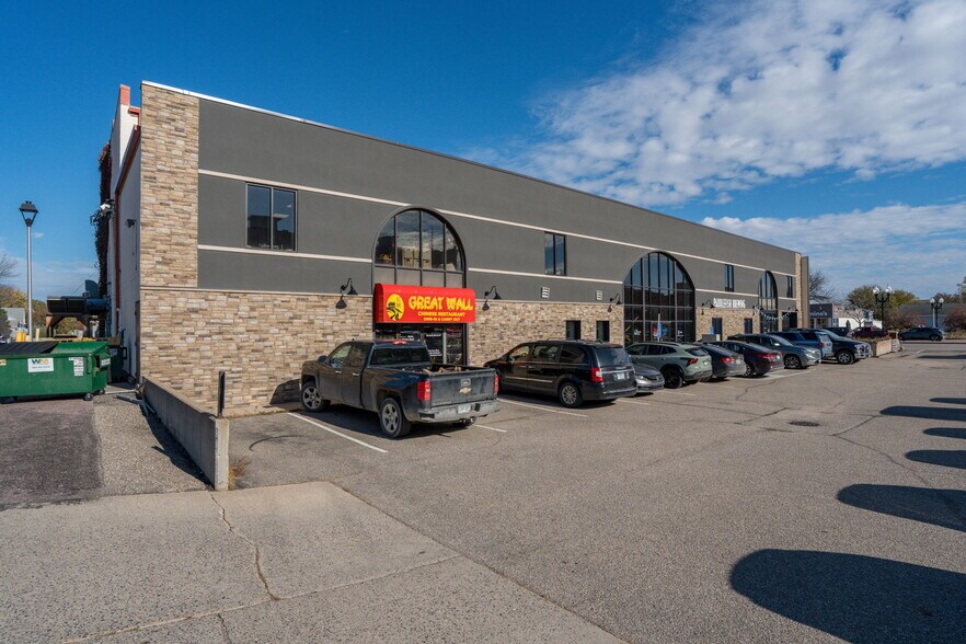 More Photos Of 108 S Minnesota Ave, Saint Peter Storefront Retail Office For Sale