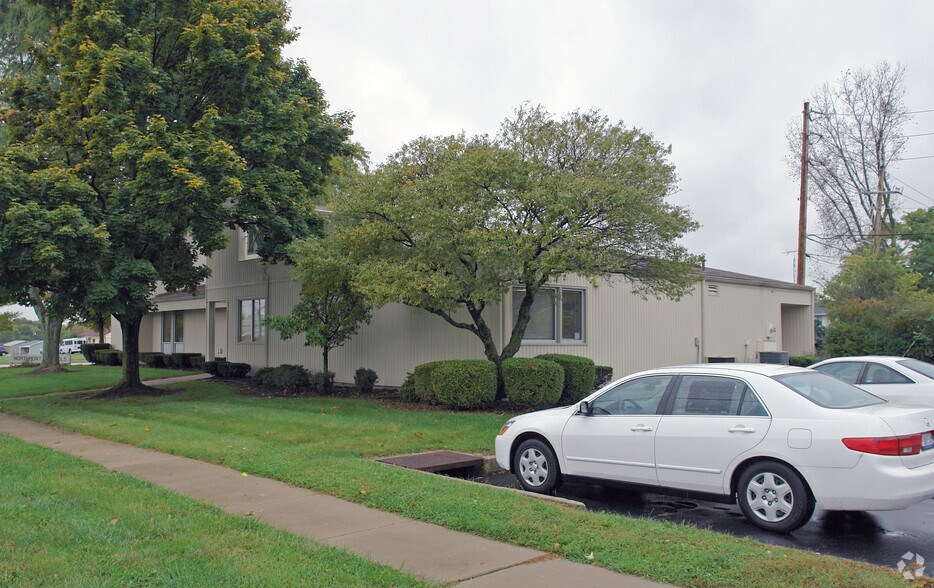 More Photos Of 4001 Old Salem Rd, Englewood Office For Sale