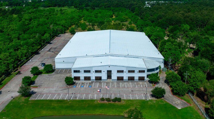 Primary Photo Of 1626 S Cherry St, Tomball Warehouse For Lease