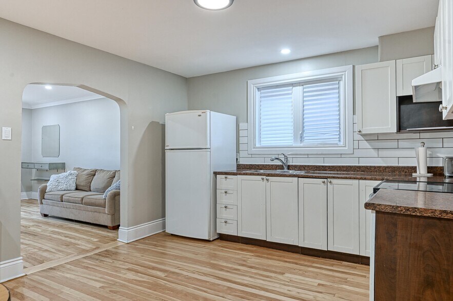 More Photos Of 156 Dagmar Av, Vanier Apartments For Sale