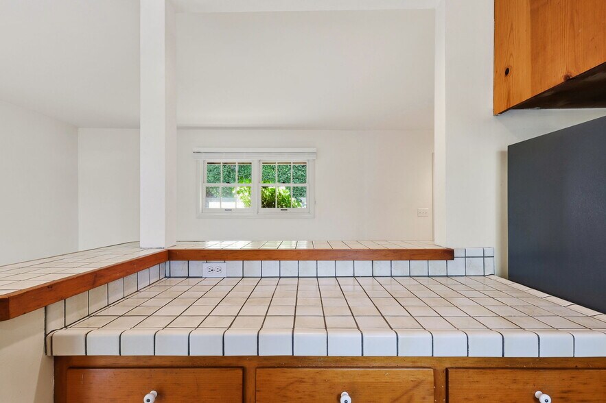 More Photos Of 834 Meadowsweet Dr, Corte Madera Multifamily For Sale