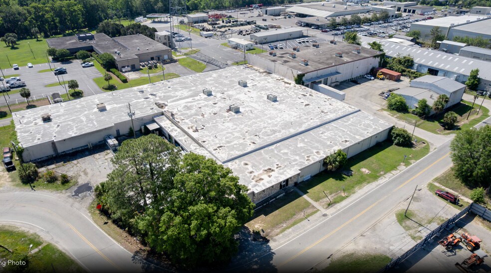 Primary Photo Of 42 Ross Rd, Savannah Warehouse For Sale