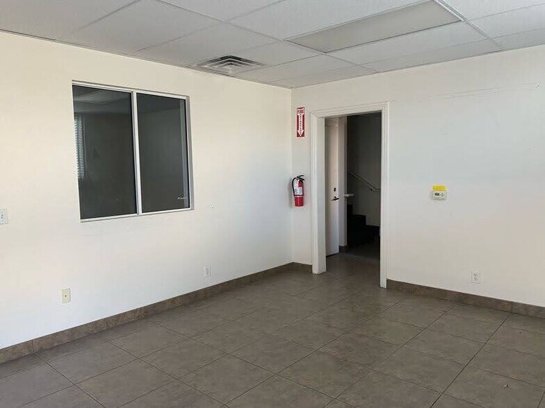 More Photos Of 4876 Cecile Ave, Las Vegas Warehouse For Sale