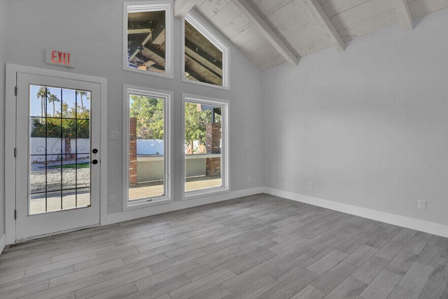 More Photos Of 906 E Tuckey Ln, Phoenix Healthcare For Sale