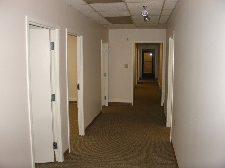 More Photos Of 833 N Park Rd, Wyomissing Medical For Lease
