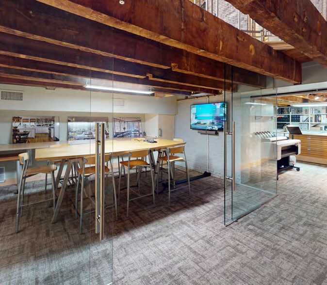 More Photos Of 22 Ladd St, Portsmouth Office For Sale