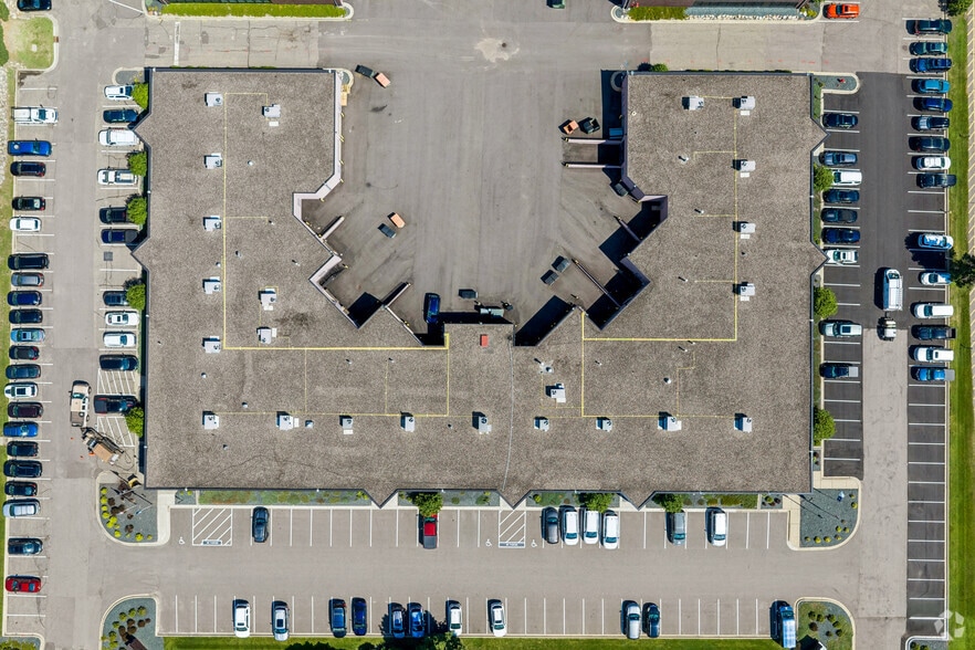 More Photos Of 550-600 County Road D W, New Brighton Light Distribution For Lease