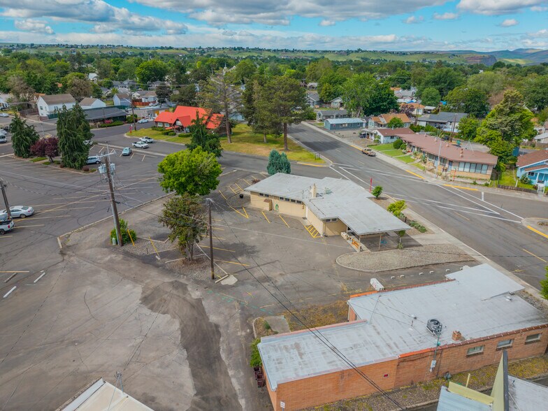 More Photos Of 619 Diagonal St, Clarkston Medical For Sale