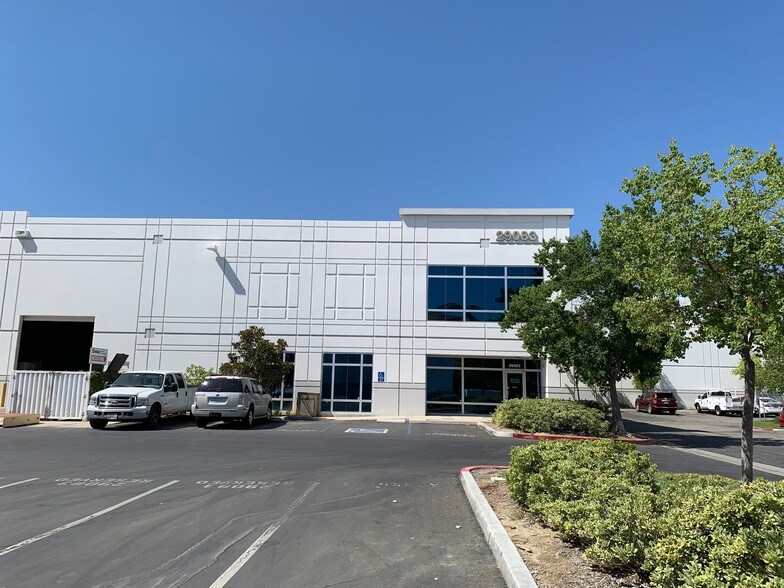 More Photos Of 29083 The Old Rd, Valencia Warehouse For Lease