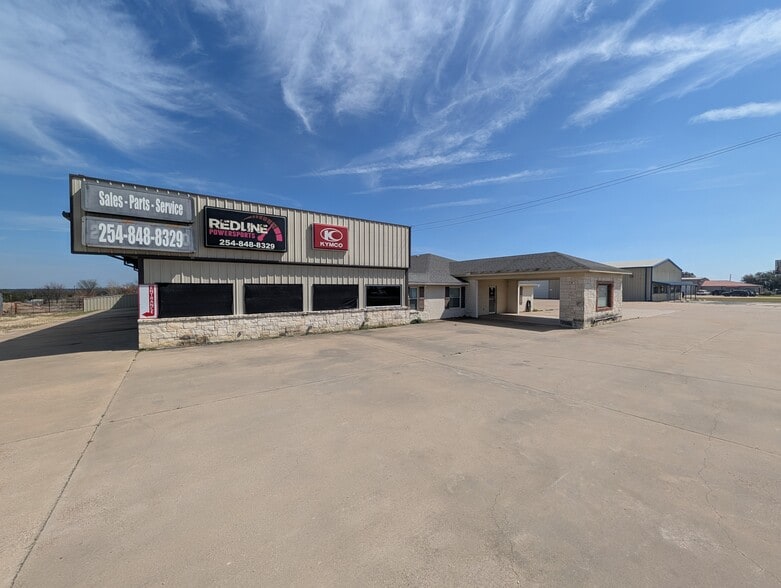 More Photos Of 6610 N State Highway 6, Waco Flex For Lease