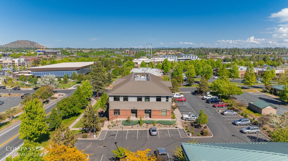 More Photos Of 963 SW Simpson Ave, Bend Office For Lease