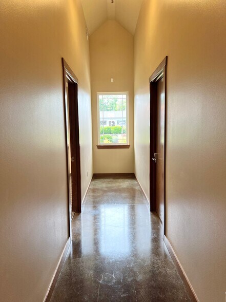 More Photos Of 1212 Columbia Park Trl, Richland Office For Lease