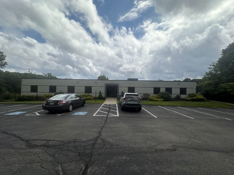 More Photos Of 4378 Craighead Rd, Allison Park Office For Lease