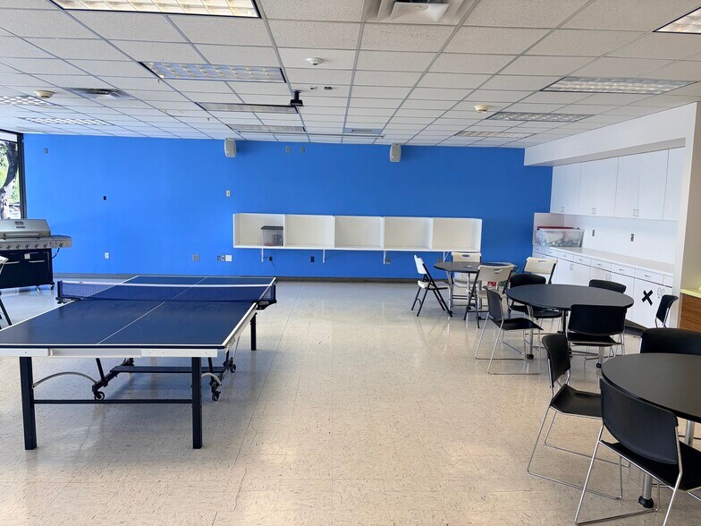 More Photos Of 1105-1141 W 2400 S, Salt Lake City Office For Lease