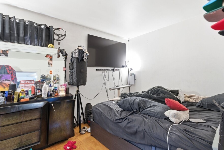 More Photos Of 630 Florida Grove Rd, Perth Amboy Apartments For Sale