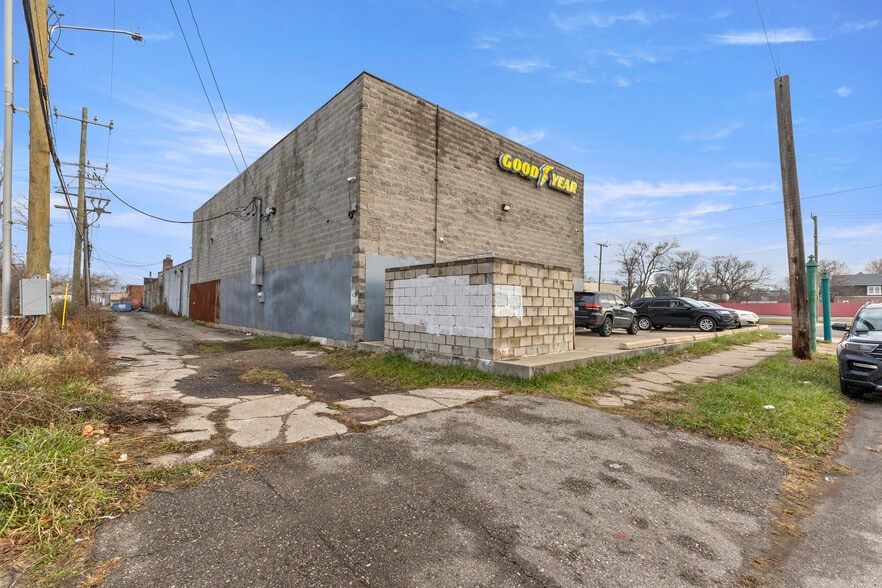 More Photos Of 14801-14835 Livernois Ave, Detroit Auto Repair For Sale