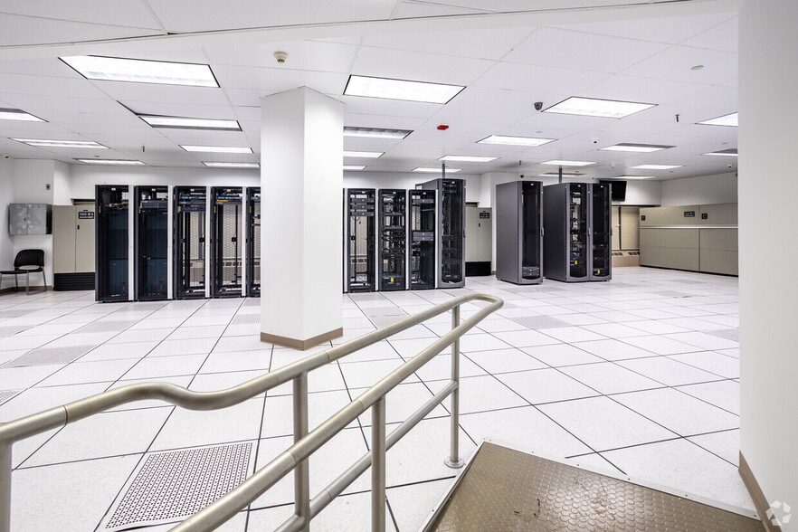 More Photos Of 1835 Market St, Philadelphia Office For Lease